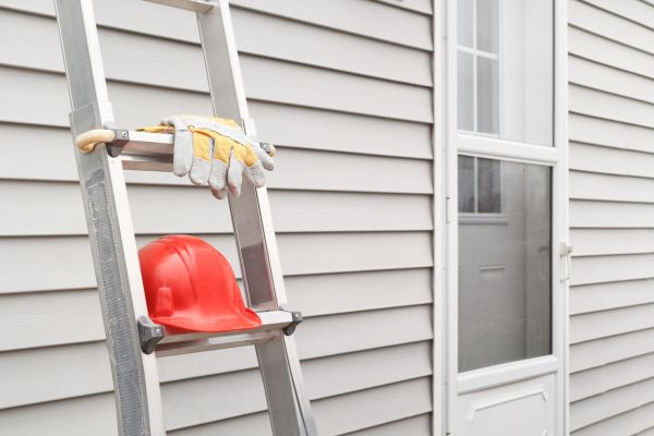 Home Siding Replacement in Utica
