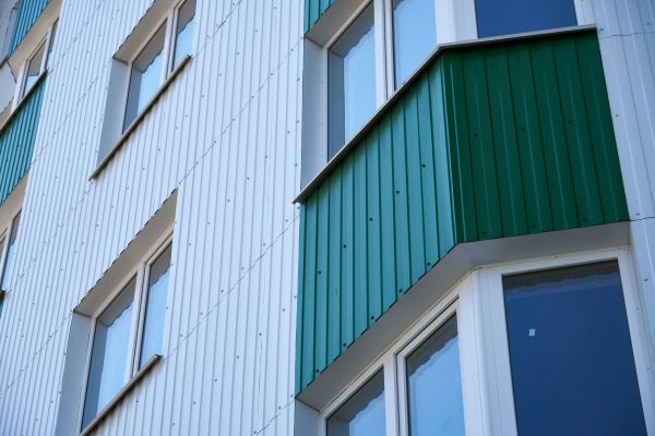 Building Siding Installation in Utica