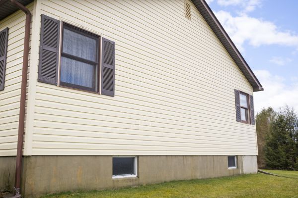 Dutch Lap Siding Repair in Utica