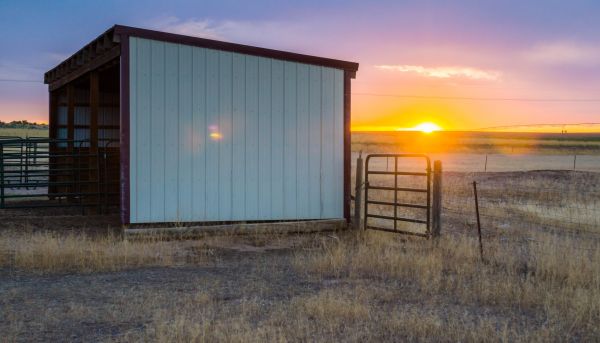 Pole Building Siding Service in Utica